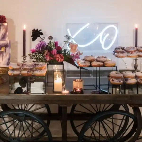 Xo Wedding Neon Sign by Neon.Shop - Glowing in Cool white color 